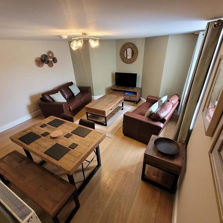 אברארון Llys Bach Apartment At Llys Aeron מראה חיצוני תמונה